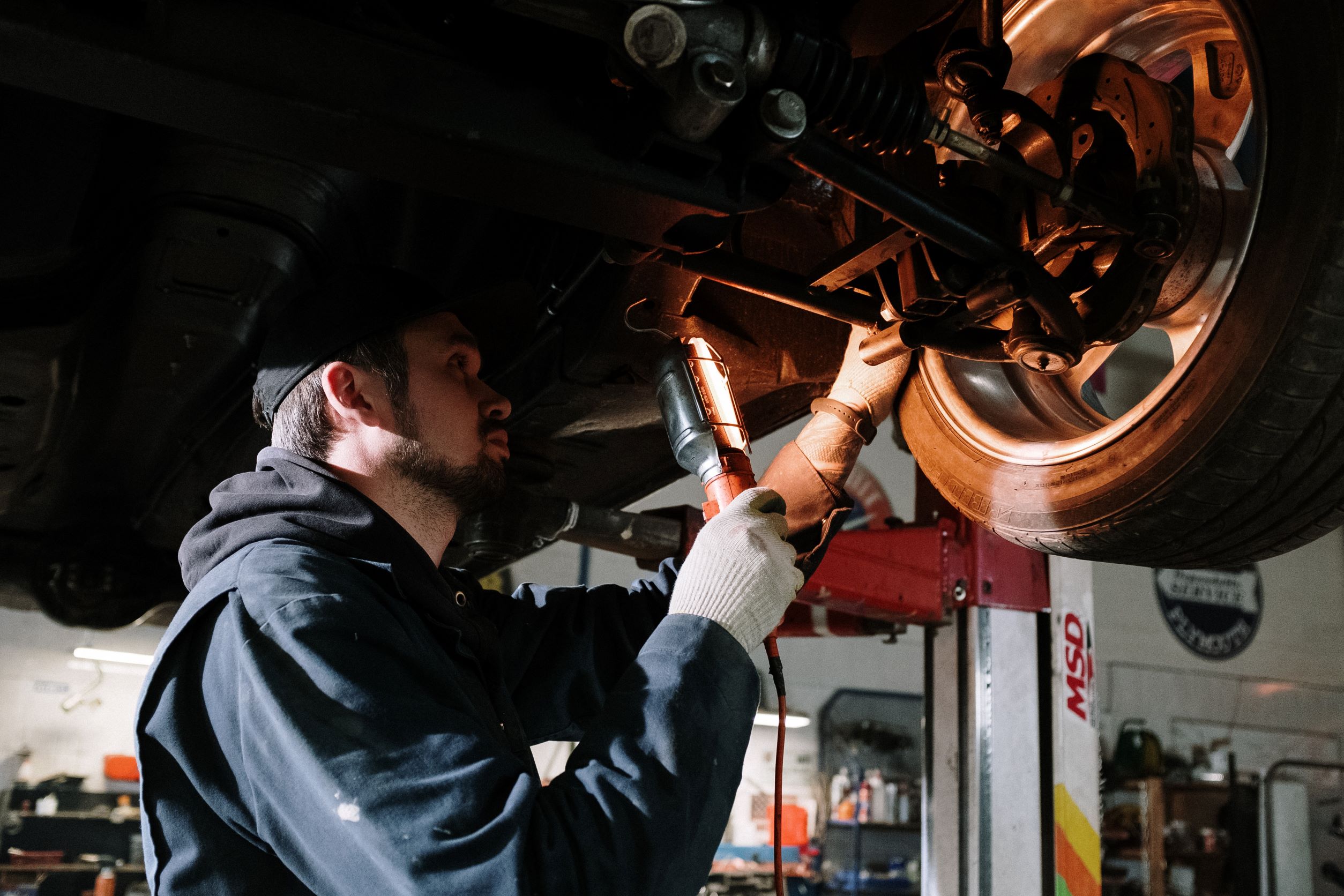 Mechanik – opravář nákladních vozidel